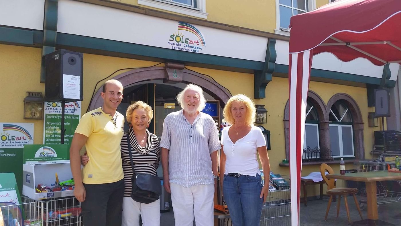 2015 Marktfest Schirmherr mit Gattin und Mitarbeiter SOLEart